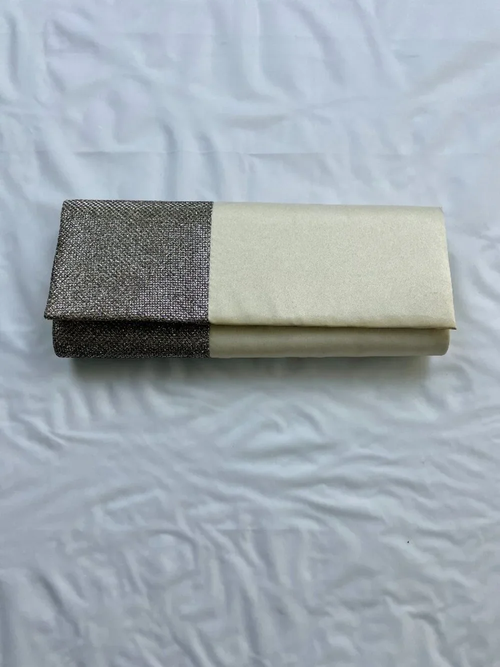 Nina Tan/Glitter Clutch Purse